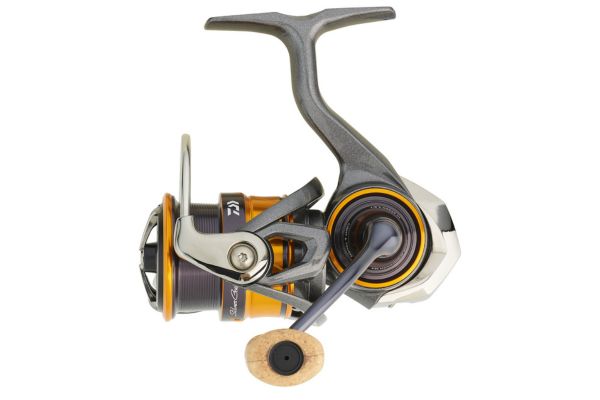 DAÏWA SilverCreek MQ 22LT 2500SXH